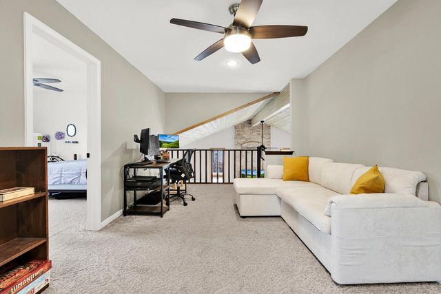 S79W19225 River Oaks COURT, Muskego, WI 53150