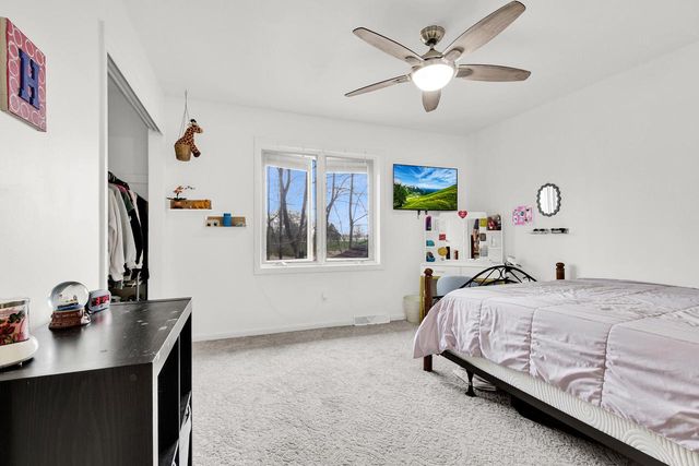 S79W19225 River Oaks COURT, Muskego, WI 53150