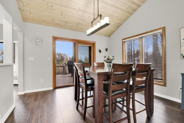 S79W19225 River Oaks COURT, Muskego, WI 53150