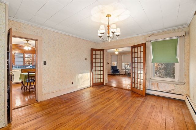 41 Agawam Ave, Haverhill, MA 01835