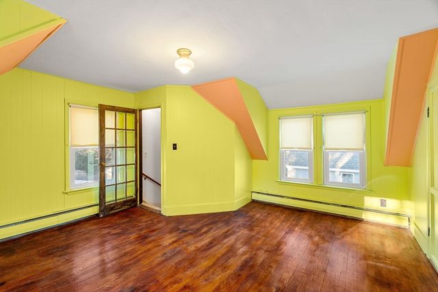 41 Agawam Ave, Haverhill, MA 01835