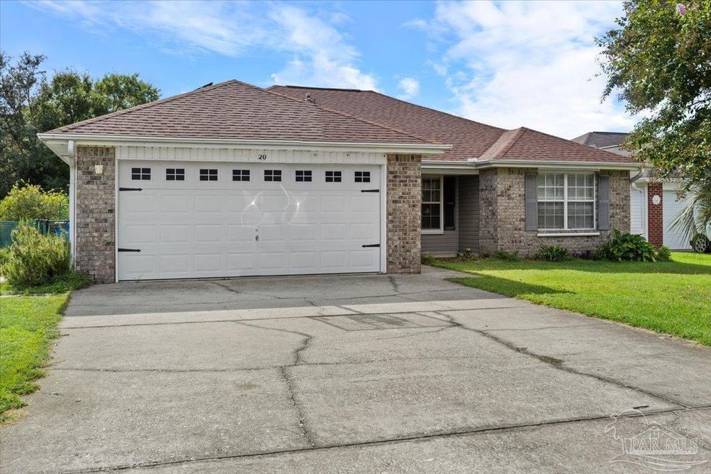 2013 Shadow Lake Dr, Gulf Breeze, FL 32563