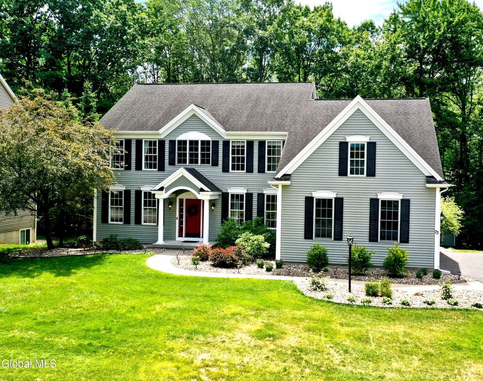 23 W Sky Lane, Clifton Park, NY 12065