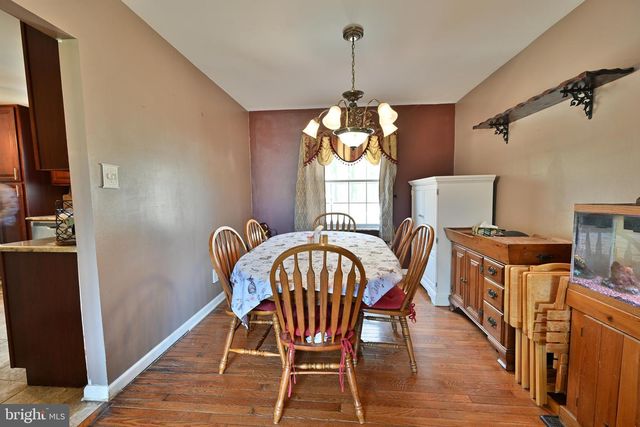 71 CEDARBROOK LN, Tuckerton, NJ 08087