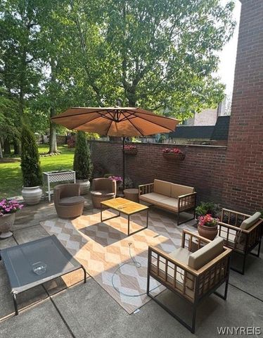 58 Kenton Place, Hamburg, NY 14075