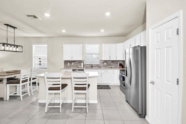 479 SE Vallarta Drive, Port St. Lucie, FL 34984