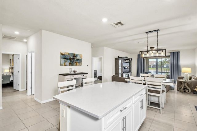 479 SE Vallarta Drive, Port St. Lucie, FL 34984