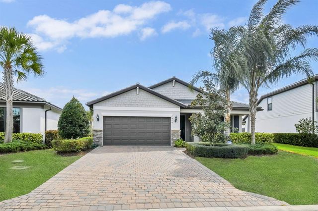 479 SE Vallarta Drive, Port St. Lucie, FL 34984
