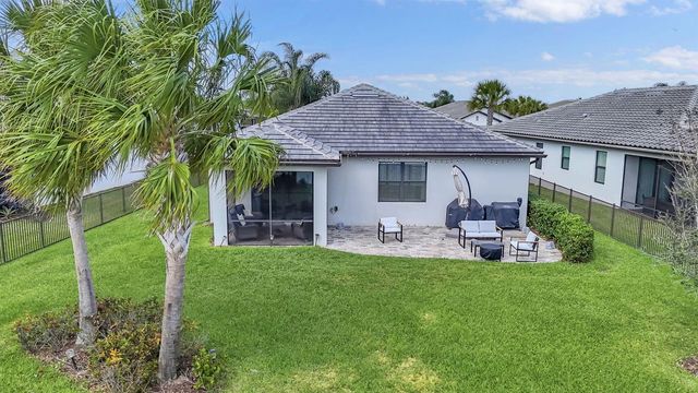 479 SE Vallarta Drive, Port St. Lucie, FL 34984