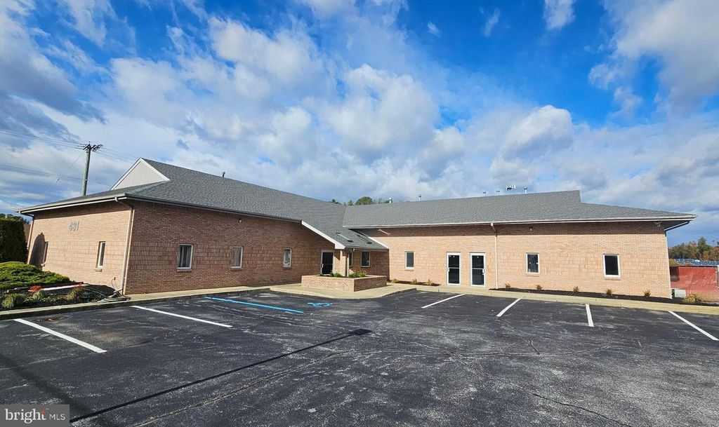 431 COMMERCE LN, West Berlin, NJ 08091