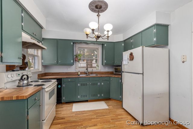 442 E Jones Street, Ionia, MI 48846