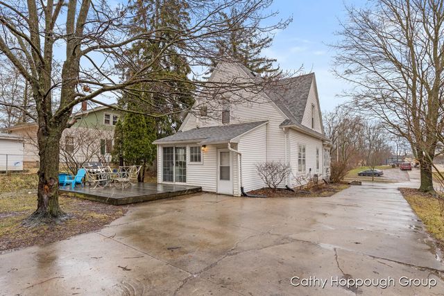 442 E Jones Street, Ionia, MI 48846