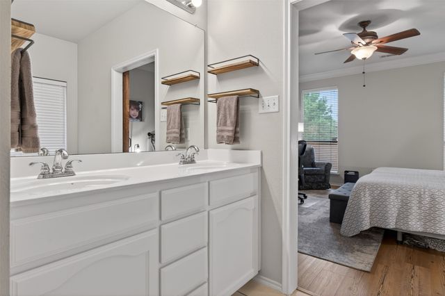 1240 Sweetwater Drive, Burleson, TX 76028