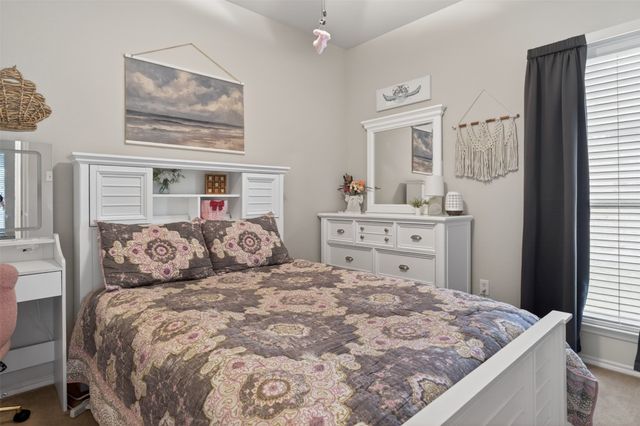 1240 Sweetwater Drive, Burleson, TX 76028