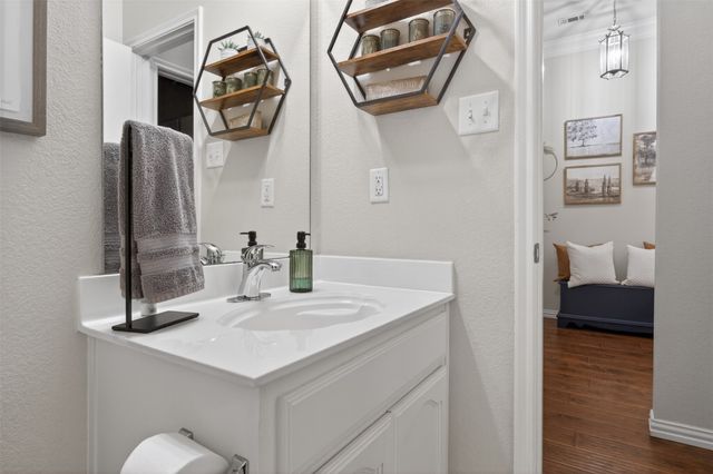 1240 Sweetwater Drive, Burleson, TX 76028
