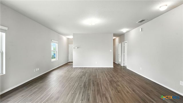 2513 Marty Way, Seguin, TX 78155