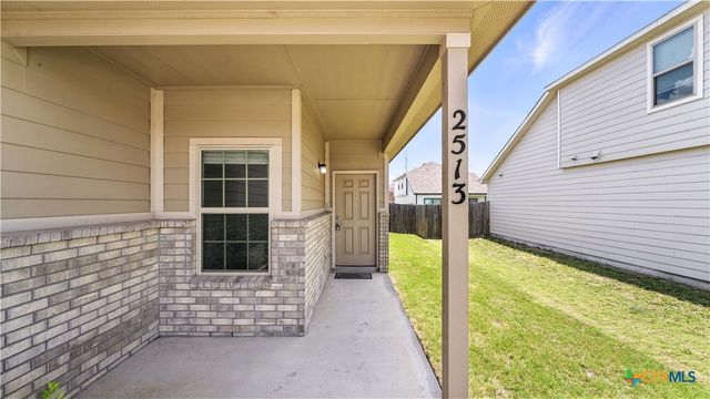 2513 Marty Way, Seguin, TX 78155