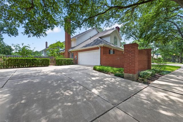 3403 Driftwood Court, Sugar Land, TX 77478