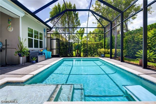 28713 Montecristo LOOP, Bonita Springs, FL 34135