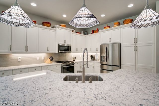 28713 Montecristo LOOP, Bonita Springs, FL 34135