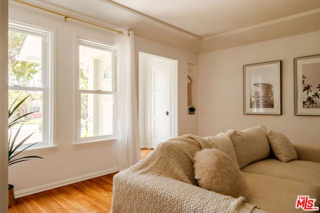 239 W Fairview Boulevard, Inglewood, CA 90302