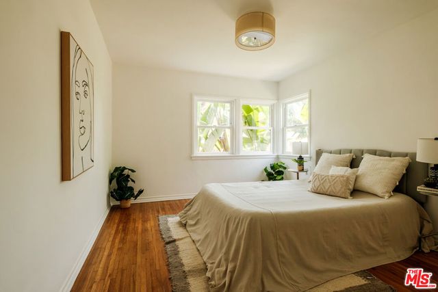 239 W Fairview Boulevard, Inglewood, CA 90302