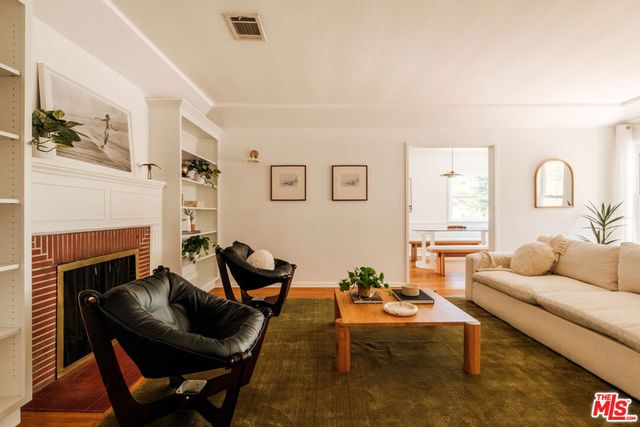 239 W Fairview Boulevard, Inglewood, CA 90302