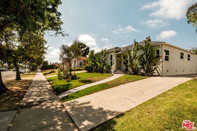 239 W Fairview Boulevard, Inglewood, CA 90302