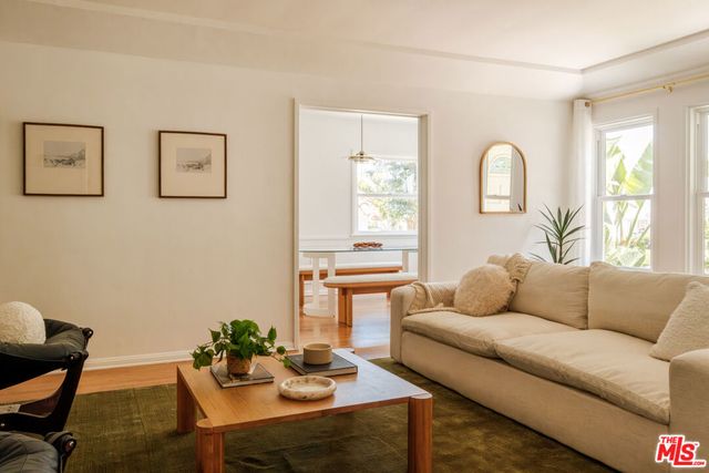 239 W Fairview Boulevard, Inglewood, CA 90302