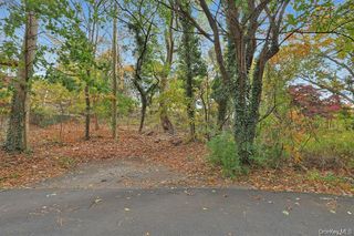 2 Shelburne Road, Yonkers, NY 10710