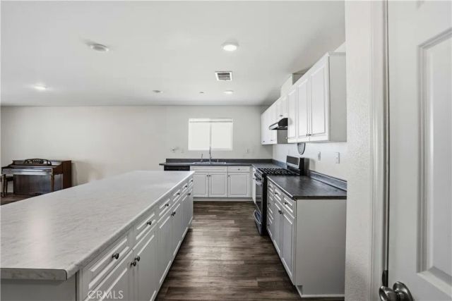 638 Awaal, San Jacinto, CA 92582