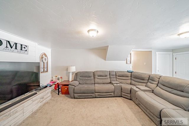 490 Highland Drive, Idaho Falls, ID 83202