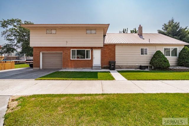 490 Highland Drive, Idaho Falls, ID 83202