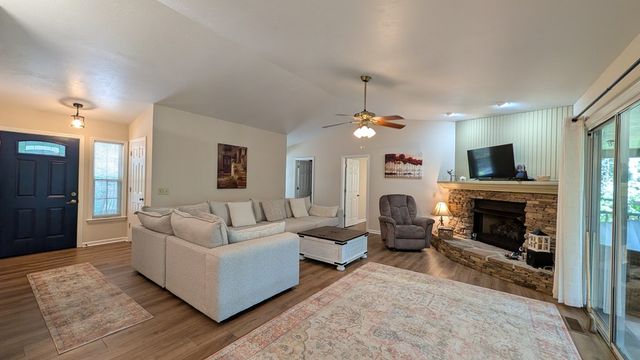 5302 Summerwood Lane, Young Harris, GA 30582