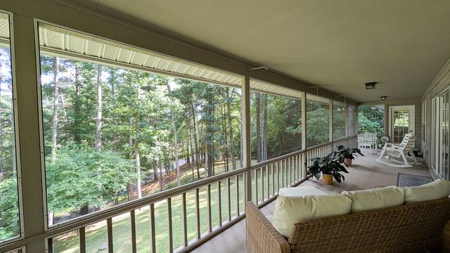 5302 Summerwood Lane, Young Harris, GA 30582