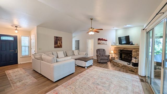 5302 Summerwood Lane, Young Harris, GA 30582