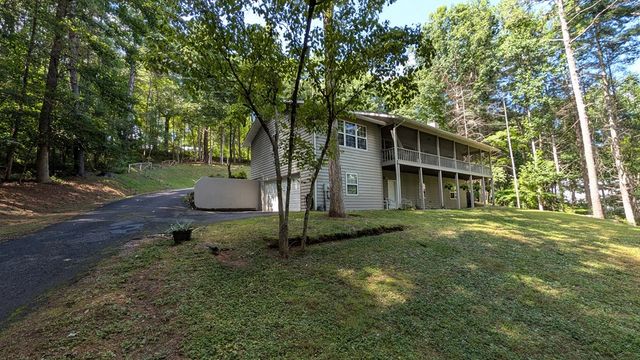 5302 Summerwood Lane, Young Harris, GA 30582