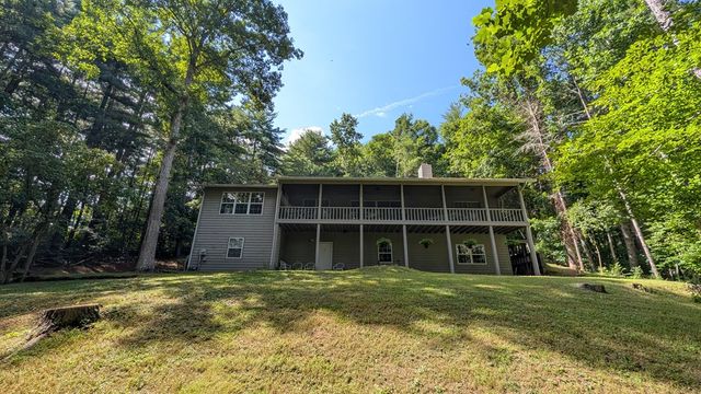 5302 Summerwood Lane, Young Harris, GA 30582