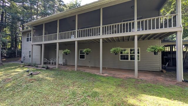 5302 Summerwood Lane, Young Harris, GA 30582