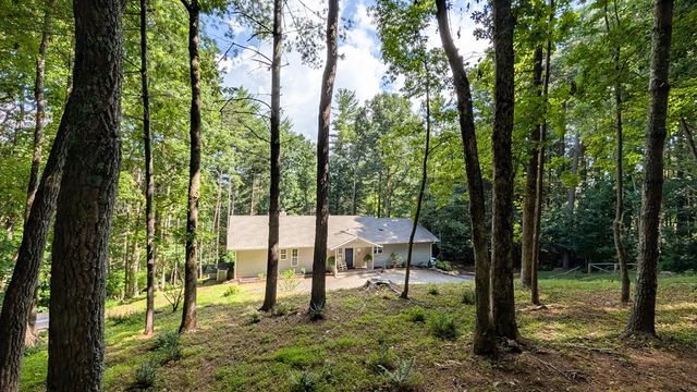 5302 Summerwood Lane, Young Harris, GA 30582