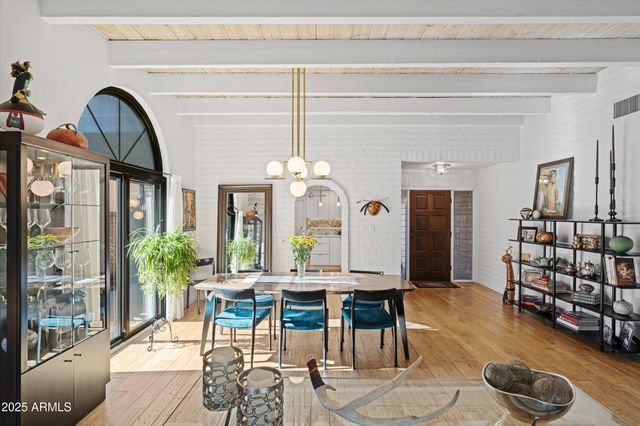 6839 N 18TH Street, Phoenix, AZ 85016