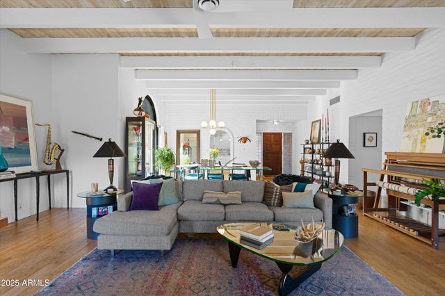 6839 N 18TH Street, Phoenix, AZ 85016