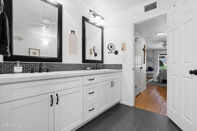 6839 N 18TH Street, Phoenix, AZ 85016