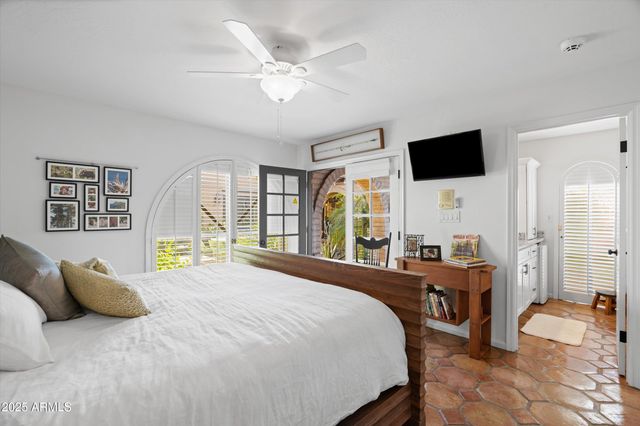 6839 N 18TH Street, Phoenix, AZ 85016