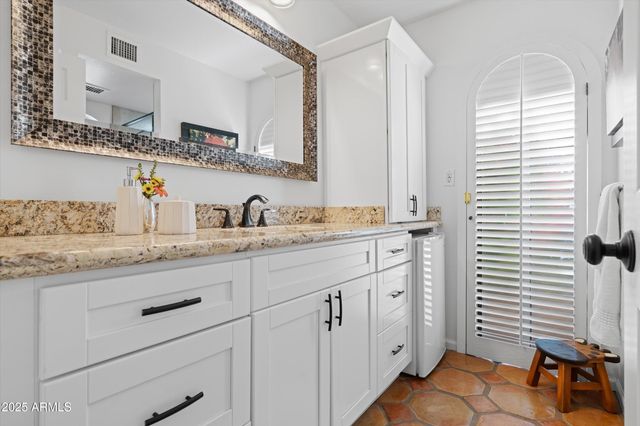 6839 N 18TH Street, Phoenix, AZ 85016