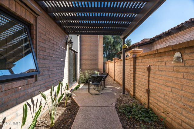 6839 N 18TH Street, Phoenix, AZ 85016