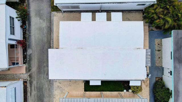 18 Juniper Drive J, Briny Breezes, FL 33435