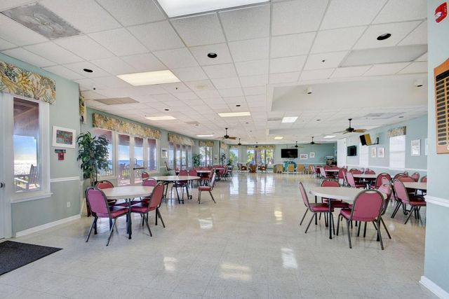 18 Juniper Drive J, Briny Breezes, FL 33435