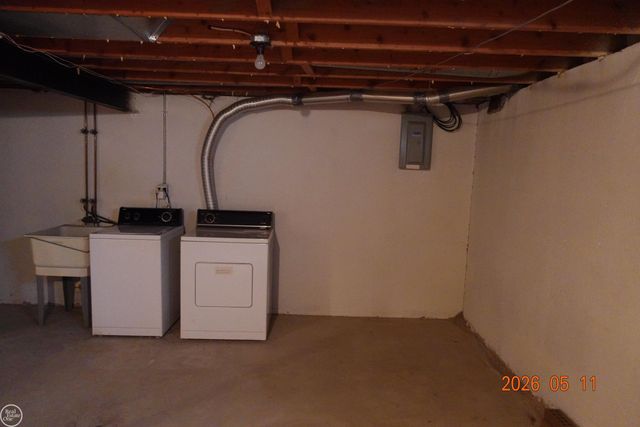 24459 QUAD PARK Lane, Clinton Twp, MI 48035