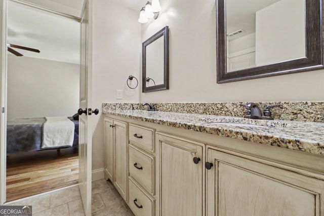 72 Marina Drive, Newnan, GA 30263